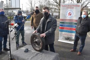 Read more about the article Nowy eksponat w Muzeum Oręża Polskiego. Dyrektor Ostasz: udało się nam rozwikłać jedną z zagadek związanych z walkami o Kołobrzeg