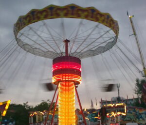 Read more about the article Wesołe miasteczko na Wyspie Solnej będzie prowadzić firma z czeskiej Ostravy. Dzierżawa blisko trzykrotnie wyższa od kwoty wywoławczej