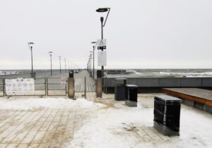 Read more about the article Słupki płatnicze sprzed molo zdemontowane i wysłane do serwisu