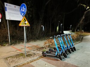 Read more about the article Hulajnogi Logo Sharing w Kołobrzegu. Przeczytaj dwa razy, zanim zaakceptujesz regulamin