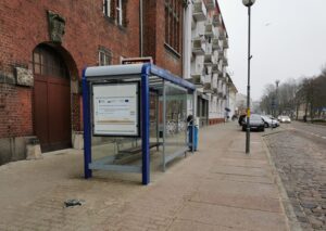 Read more about the article Słupki multimedialne trafiły do serwisu. Wkrótce powinny wrócić na miejsce