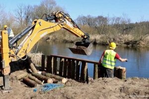 Read more about the article Powstaje przystań kajakowa w Miechęcinie (gmina Dygowo)