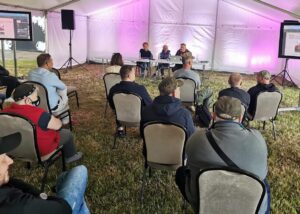 Read more about the article Mały Sunrise Festival, bitwa powietrzna, pokaz balonów pasażerskich, Piknik Rodzinny i inne propozycje na lato w Podczelu (WIDEO)