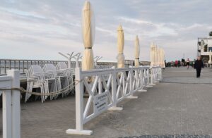 Read more about the article Od jutra częściowe luzowanie obostrzeń. Ogródki już gotowe na przyjęcie gości