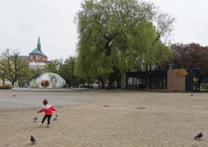 Read more about the article 15 pomysłów na rewitalizację Skweru Pionierów