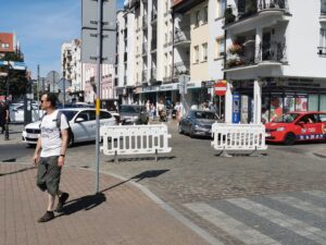 Read more about the article Centrum Kołobrzegu bez ruchu samochodowego na stałe? Urząd Miasta przymierza się do jego „wyciszenia”