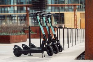 Read more about the article Kolejny operator e-hulajnóg w Kołobrzegu (cennik)