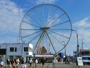 Read more about the article W porcie pasażerskim stanie nowe koło widokowe. Gondole mają być klimatyzowane