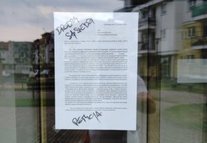 Read more about the article Jednego dnia przed oknami twojego mieszkania rosną drzewa, drugiego ktoś je usuwa. Jest petycja o powstrzymanie wycinki