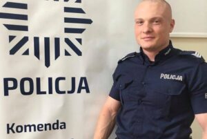 Read more about the article Policjant wykazał się empatią i wrażliwością – pomógł ciężarnej cudzoziemce w trudnej sytuacji
