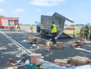 Read more about the article Kolizja busa z samochodem ciężarowym