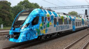 Read more about the article Błękitna hybryda wjedzie pod latarnię morską