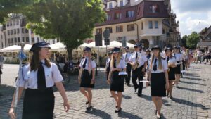 Read more about the article Jarmark Solny wystartował. Klucz do bram miasta na trzy tygodnie trafił do hrabiego i hrabiny Solnych