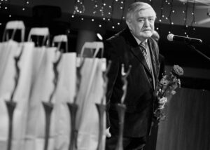 Read more about the article Nie żyje Romuald Czarnecki, wieloletni kierownik i dyrektor koszykarskiego klubu Kotwica Kołobrzeg