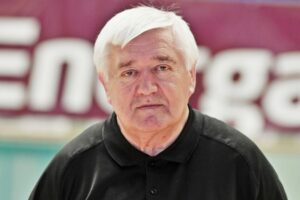 Read more about the article Wspólnie wygrajmy mecz Romana Czarneckiego