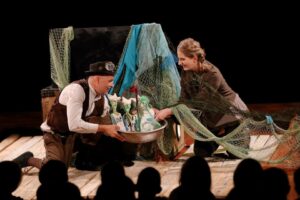 Read more about the article 11 sierpnia, scena plenerowa RCK, Wakacyjny Teatralny Elementarz, godz. 17, wstęp wolny