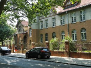 Read more about the article Nie było dotąd planowanej kontroli zabytkowego budynku przy ul. Łopuskiego 48. Miasto: Czekamy