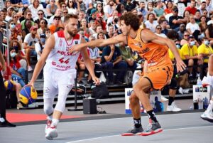 Read more about the article Wychowanek Kotwicy Kołobrzeg z brązowym medalem Mistrzostw Europy w koszykówce 3×3