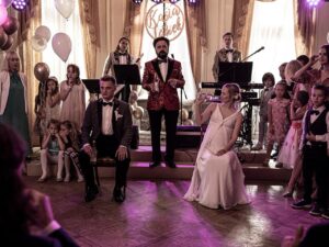 Read more about the article Bond w kinie Wybrzeże do 14 października. Na afisz wchodzi dziś „Wesele” Smarzowskiego (zwiastun)