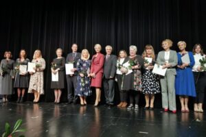 Read more about the article Dzień Edukacji Narodowej w mieście i w powiecie (ZDJĘCIA, LISTA NAGRODZONYCH NAUCZYCIELI)