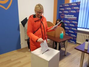 Read more about the article Wyniki głosowania na nowego szefa powiatowych struktur Platformy Obywatelskiej