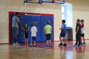 Read more about the article Rozpocznij swoją przygodę z koszykówką! Nabór do młodzieżowych grup Kotwicy