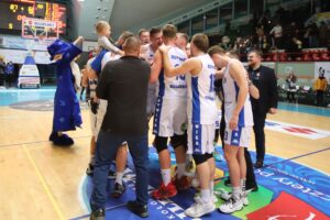 Read more about the article Kotwica Kołobrzeg: skuteczny powrót na zwycięskie tory (relacja pomeczowa)