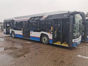 Read more about the article Dwie nowe niskoemisyjne hybrydy miejskiego przewoźnika