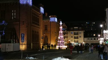 Tyle miasto zapłaci za świąteczne dekoracje. 4 grudnia Kołobrzeg ma być już udekorowany i gotowy na Boże Narodzenie