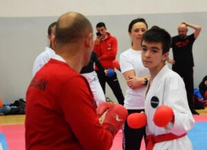 Read more about the article Utalentowany karateka Wiktor Wojarski leci do Meksyku walczyć w prestiżowych zawodach. Trzymamy kciuki!