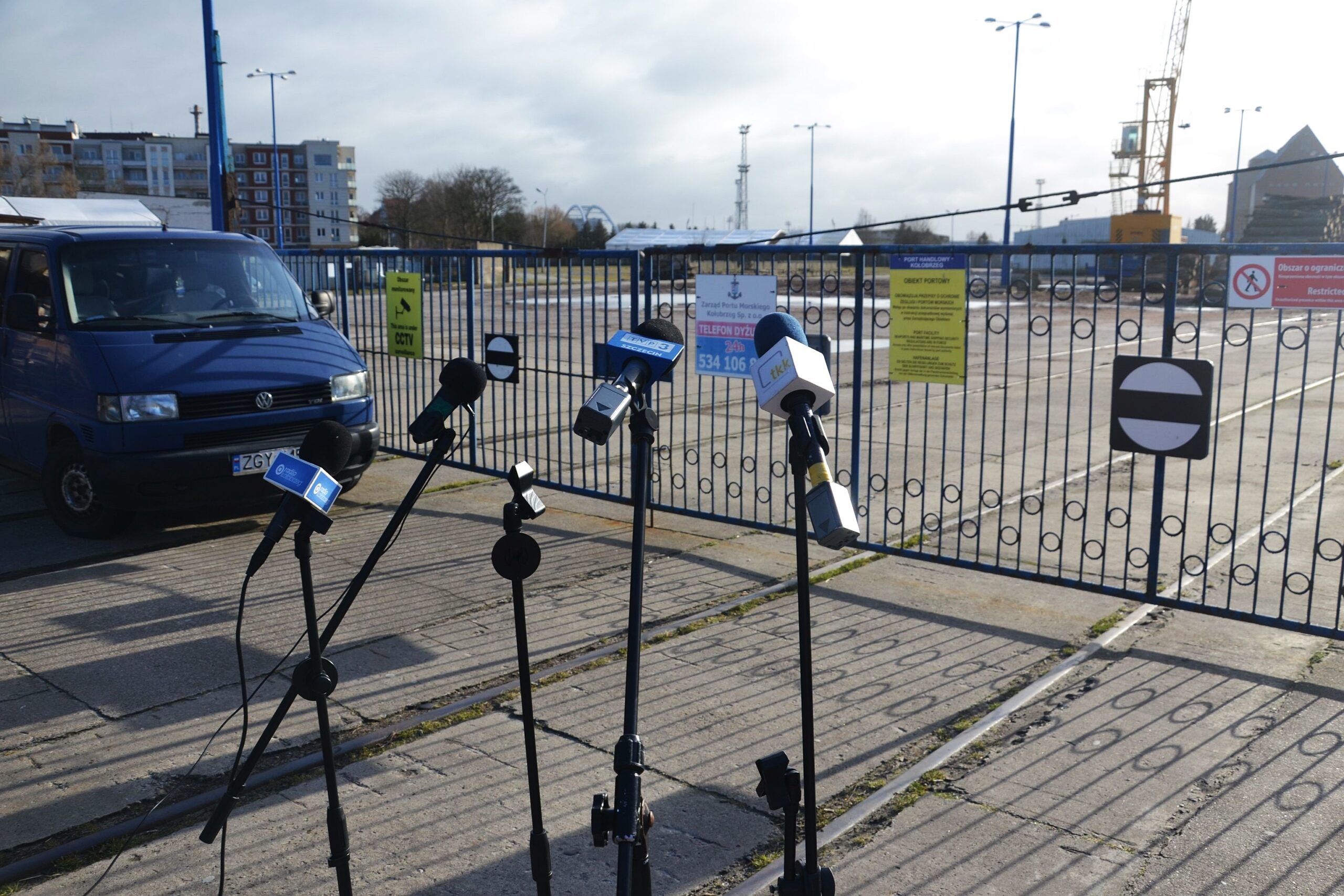 You are currently viewing Konferencja parlamentarzystów PO ws. stępki promu, który nigdy nie powstał (zdjęcie nieprzypadkowe)