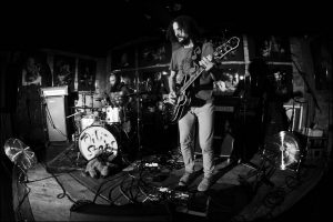 Read more about the article Klub Centrala zaprasza: Oil Stains zagra przy Wąskiej w najbliższą sobotę