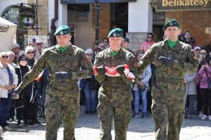 Read more about the article Dzień Flagi Rzeczypospolitej Polskiej (ZDJĘCIA)