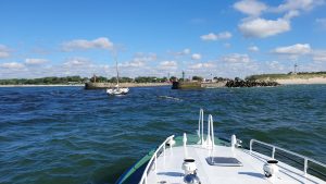 Read more about the article Wpłynął jachtem na poligon morski. Alarm postawił na nogi funkcjonariuszy Straży Granicznej z patrolowca SG-214