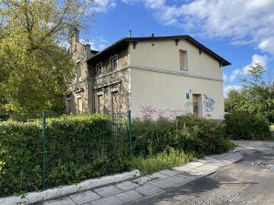 Read more about the article Pustostan przy Okopowej. Wiadomo, co powstanie w tym miejscu