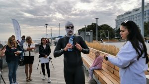 Read more about the article Wpław ze Szwecji do Kołobrzegu: Bartek Kubkowski po raz drugi podejmie próbę przepłynięcia Bałtyku