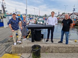 Read more about the article Drugi kosz morski już pływa i czyści wody portowe