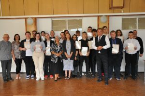 Read more about the article Takiego wyniku jeszcze nie było: cała klasa informatyczna zdała egzamin zawodowy i to ze  średnią blisko 100 proc.!