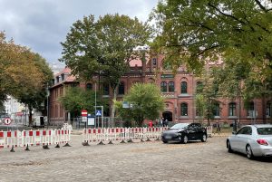 Read more about the article Remont Armii Krajowej: kolejna zmiana organizacji ruchu kołowego przy poczcie