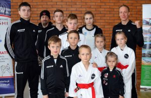Read more about the article Worek medali dla zawodników klubu Morote na turnieju karate olimpijskiego