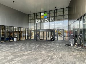 Read more about the article Karuzela też gra z Orkiestrą. Zlot Food Trucków, motocykle i zimowe animacje pod sztandarem czerwonego serduszka