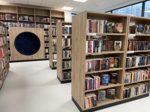Read more about the article Filia biblioteki na Ogrodach zaprasza. Dziś Sąsiedzka Sobota, a jutro 31. Finał WOŚP (WIDEO)