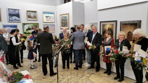 Read more about the article Tłumy podczas jubileuszu Galerii Sztuki Współczesnej i Grupy Kołobrzeg (WIDEO, ZDJĘCIA)