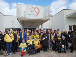Read more about the article Wczorajsza zbiórka na hospicjum podliczona. Znowu hojnie wsparliśmy placówkę przy Radomskiej