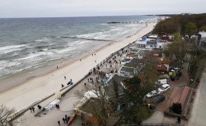 Read more about the article Chyba najlepsze miejsce na letni biznes w Kołobrzeg. Kawałek plaży niedaleko latarni morskiej do wydzierżawienia