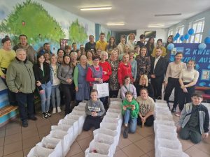 Read more about the article Wielkanoc dla Samotnych: 360 osób zostało obdarowanych paczkami z pysznym jedzeniem