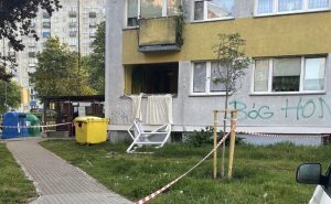 Read more about the article Wybuch przy Grochowskiej. Eksplodował… suchy szampon w sprayu