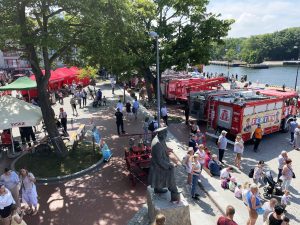 Read more about the article Strażacy podali nieoficjalny jeszcze wynik sobotniej kwesty podczas pikniku „Budzimy Piotrka”. Kwota robi wrażenie