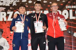Read more about the article Mamy mistrza Polski w karate olimpijskim. Trener Spadło: Wiktor nie zostawił złudzeń rywalom