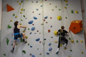 Read more about the article Ścianka wspinaczkowa w „Ekonomie” zostanie zmodernizowana